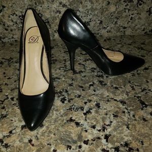 Black Women’s Heel!